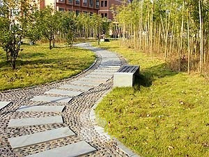 內蒙古包頭市東河區(qū)國興老年關懷院