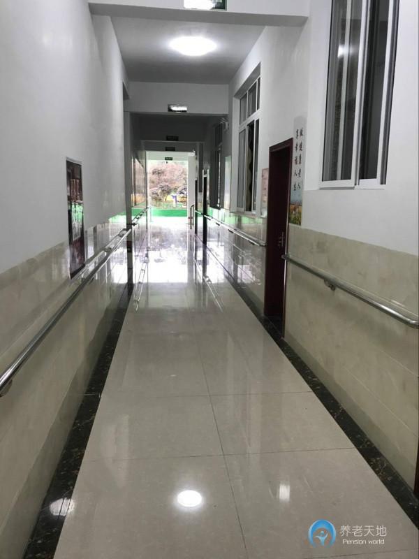 宜賓市鳳凰湖康樂養老所