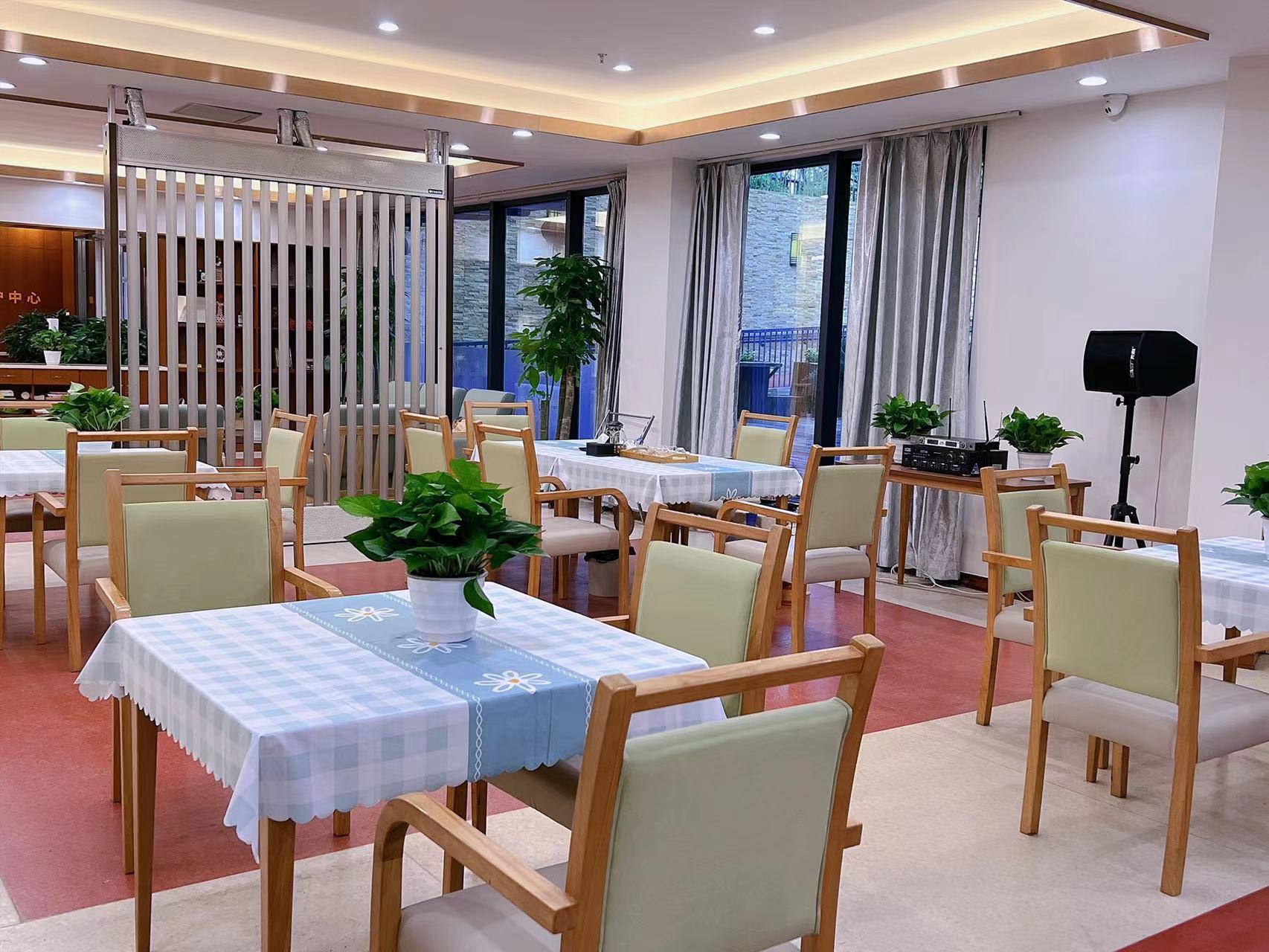 易陽初欣康養(yǎng)照護(hù)中心