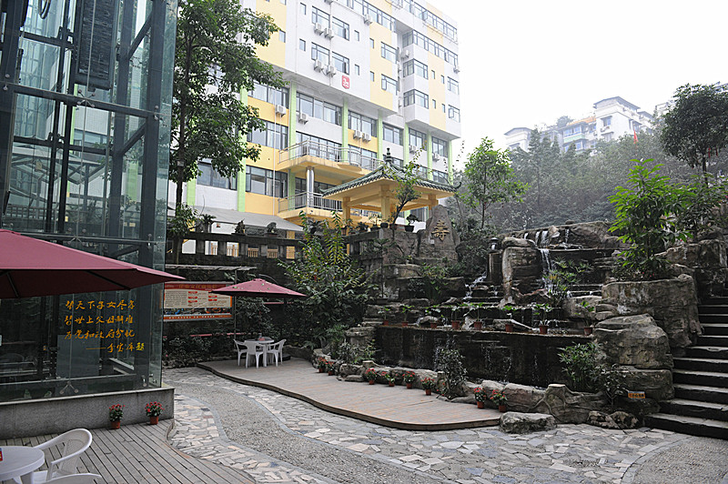 1528853266577022937.jpg 1528853266577022937.jpg