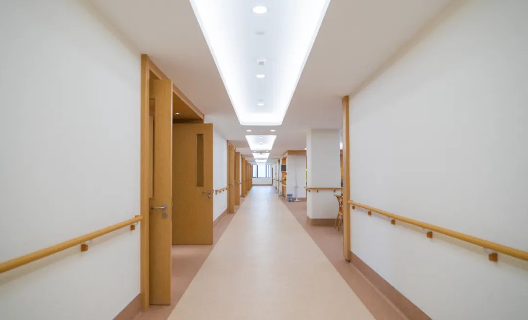 1652925251278080385.jpg 1652925251278080385.jpg